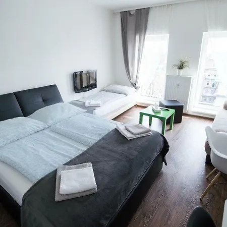 Haas Apartments Downtown With Parking Brno Exterior photo