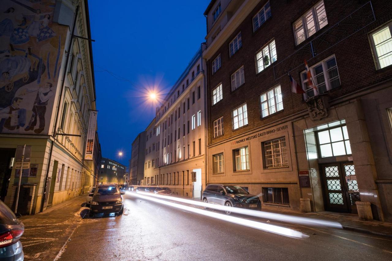 Haas Downtown With Parking
